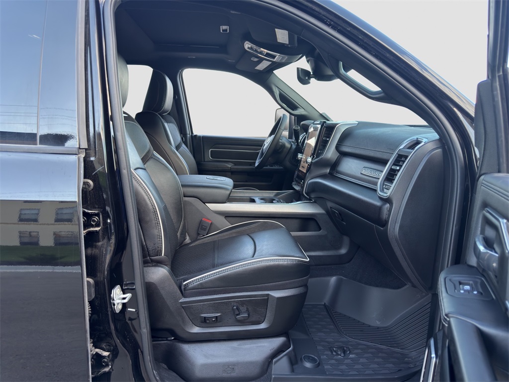 2025 Ram 2500 Laramie photo 16