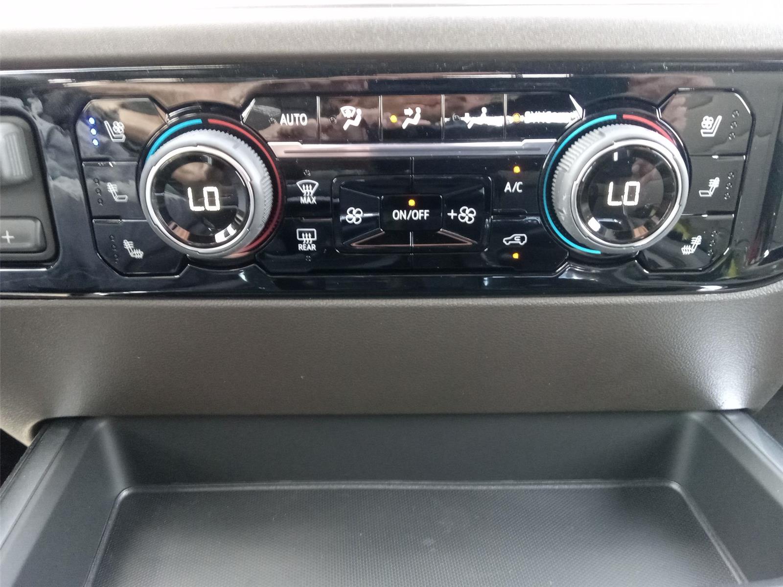 2026 Chevrolet Silverado 1500 LTZ photo 17