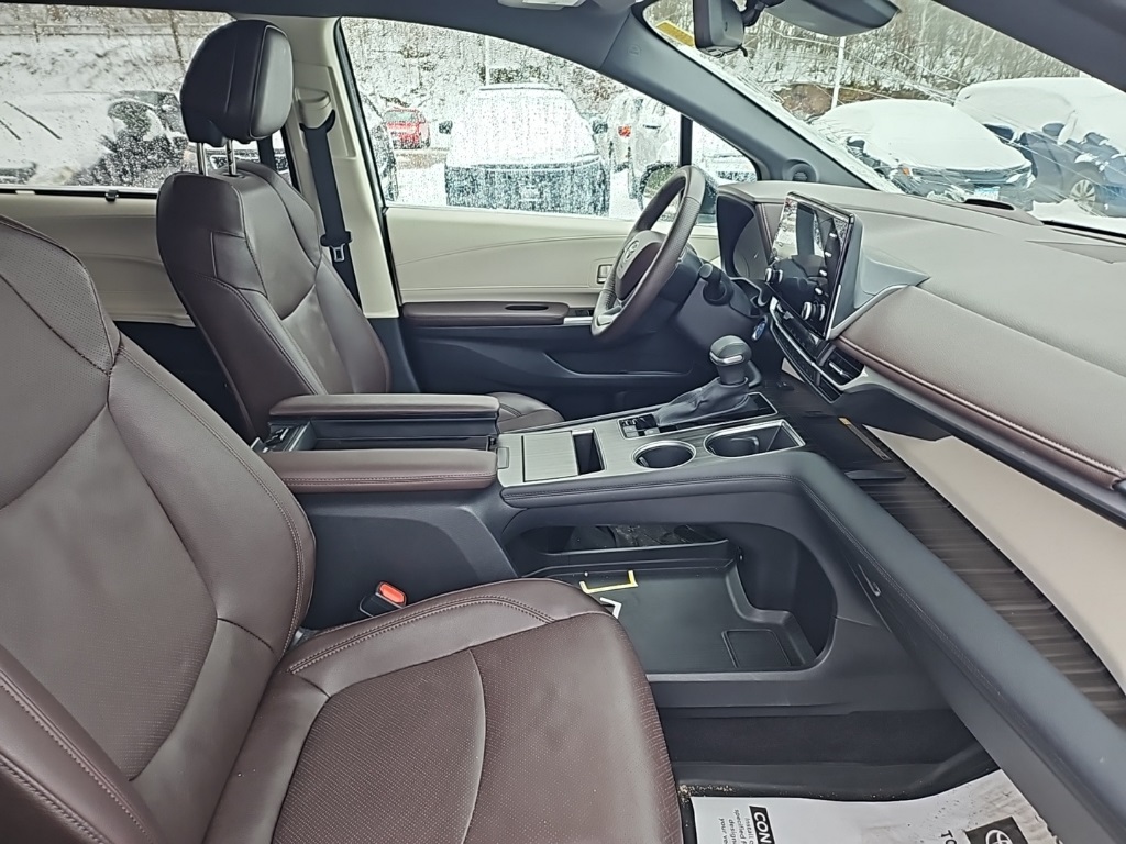 Used 2024 Toyota Sienna Platinum with VIN 5TDESKFCXRS145392 for sale in Winona, Minnesota