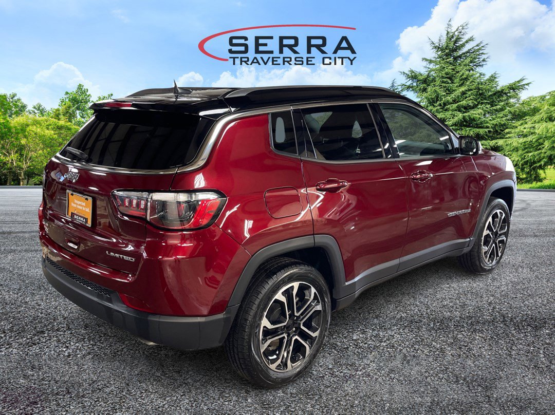 2022 Jeep Compass Limited photo 3