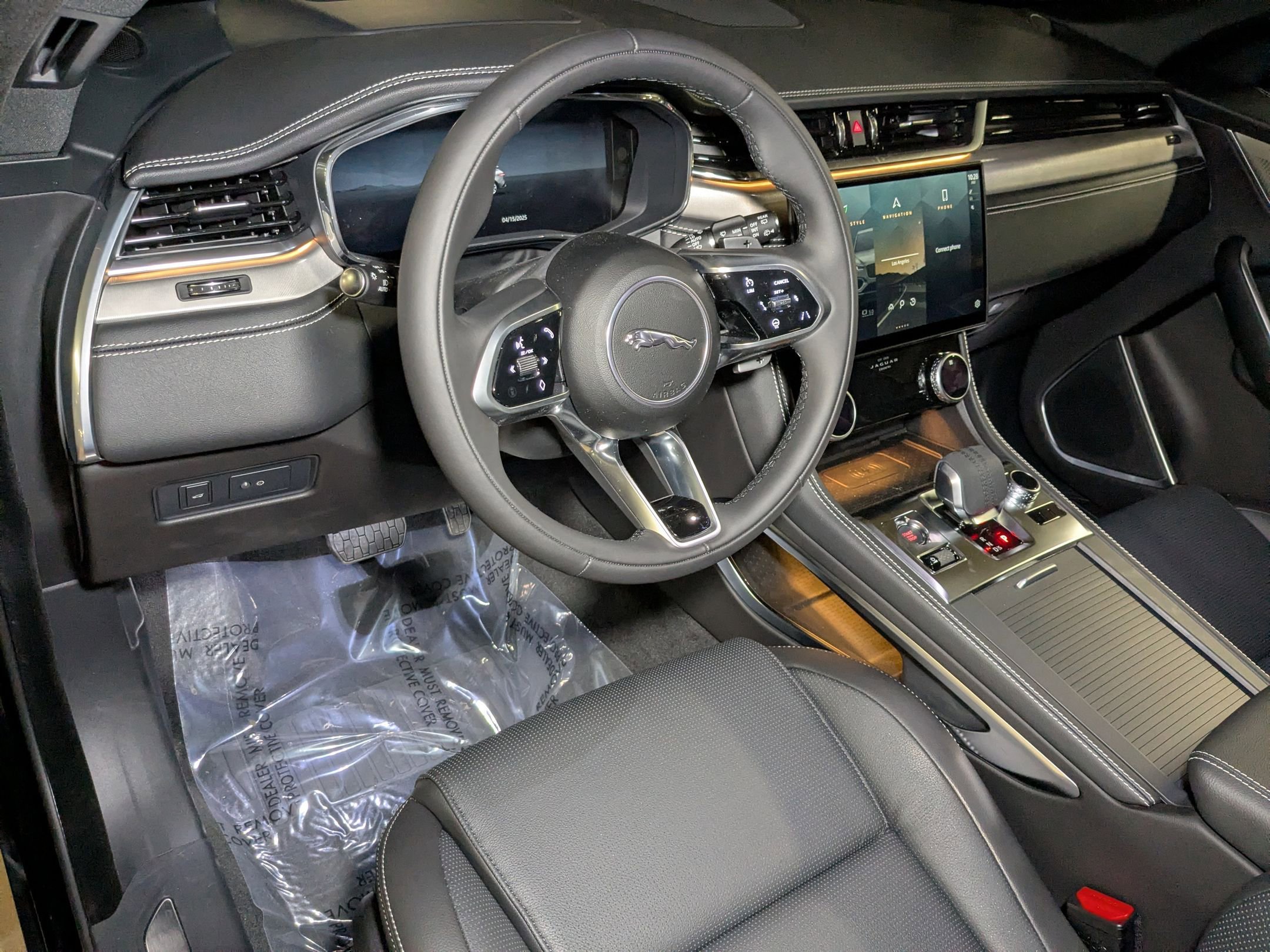 2026 Jaguar F-PACE P250 R-Dynamic S photo 3