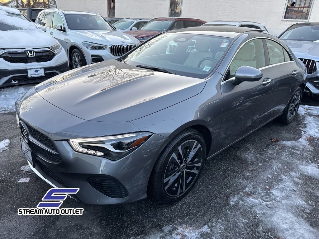 2024 Mercedes Benz CLA 250 4MATIC photo 4