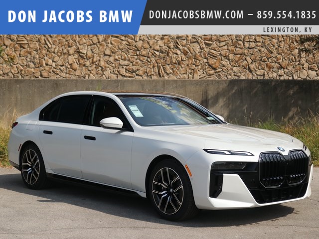 2025 BMW 7 Series 760i's photo
