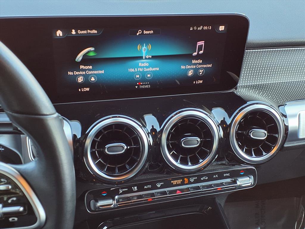 2023 Mercedes Benz GLB 250 photo 5