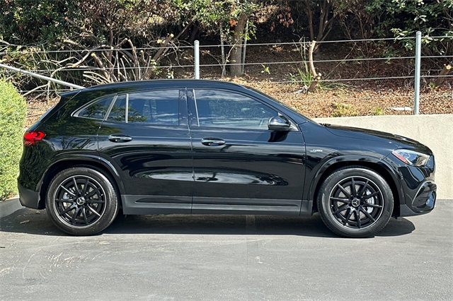 2024 Mercedes Benz GLA 35 AMG 4MATIC photo 4