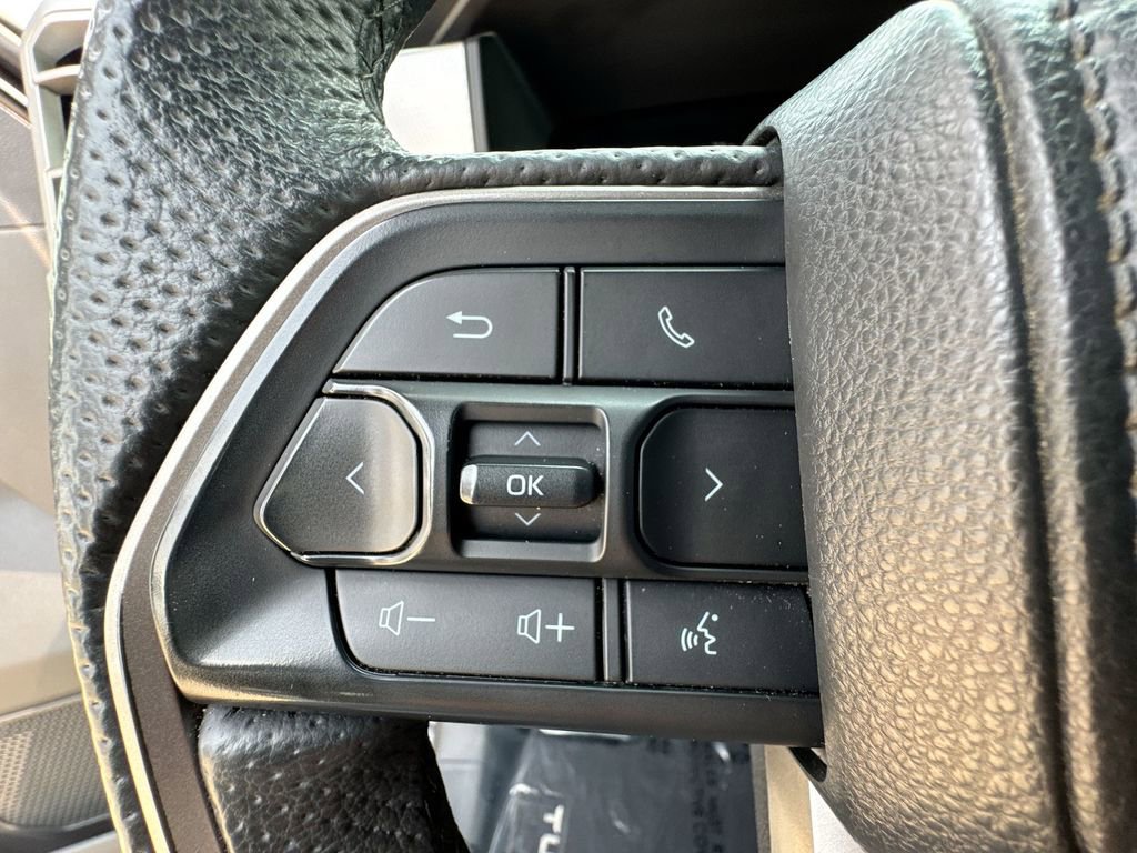 2025 Toyota Tundra Limited photo 32