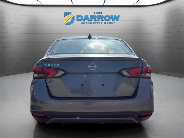 2025 Nissan Versa 1.6 SR photo 4