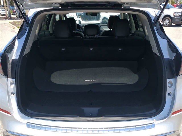 2022 Nissan Murano SV photo 13
