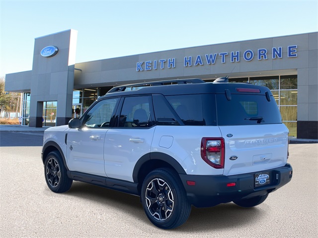 2025 Ford Bronco Sport Outer Banks photo 4