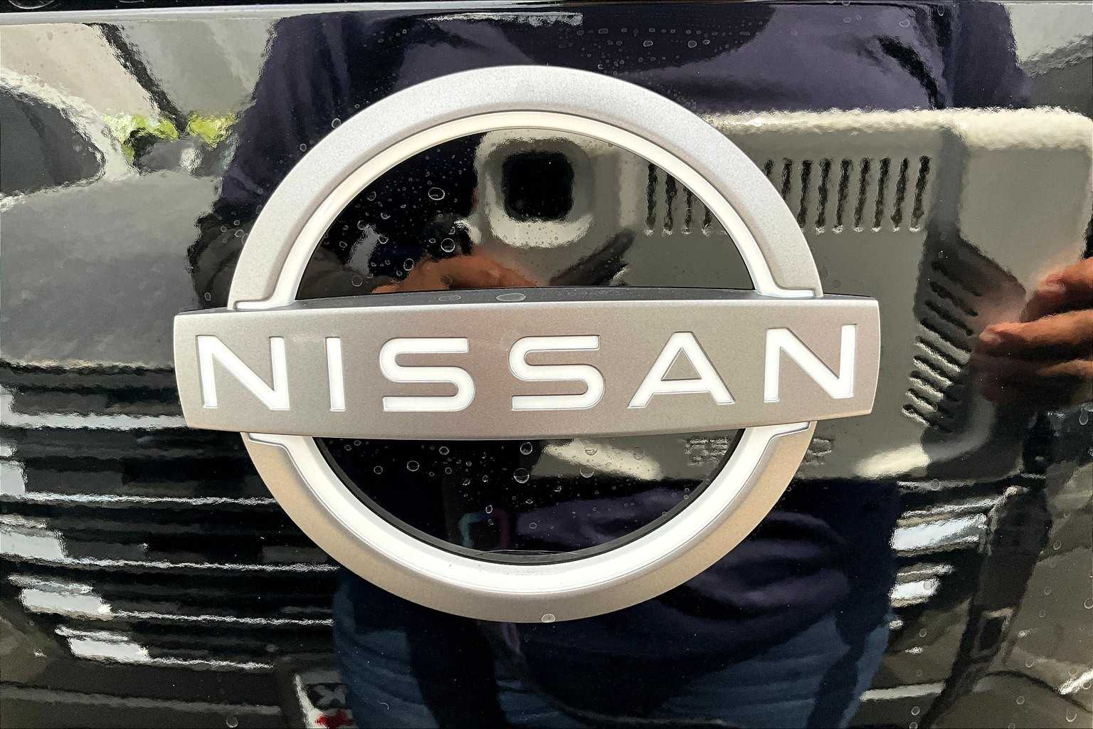 2025 Nissan Frontier SV photo 8