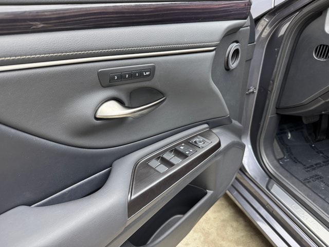 2019 Lexus ES 350 photo 11