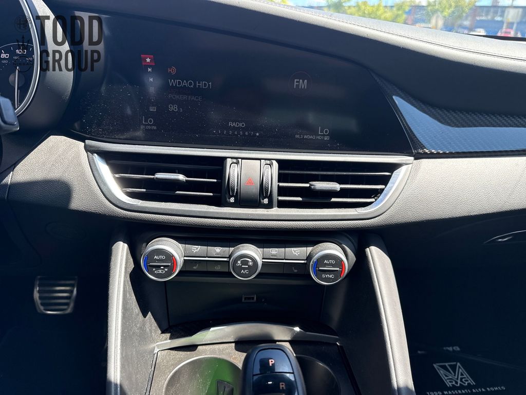 2019 Alfa Romeo Giulia Ti Sport photo 16