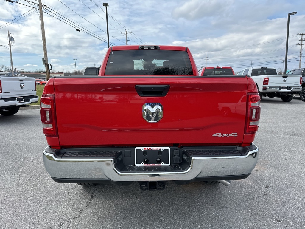 2024 Ram 3500 Tradesman photo 4