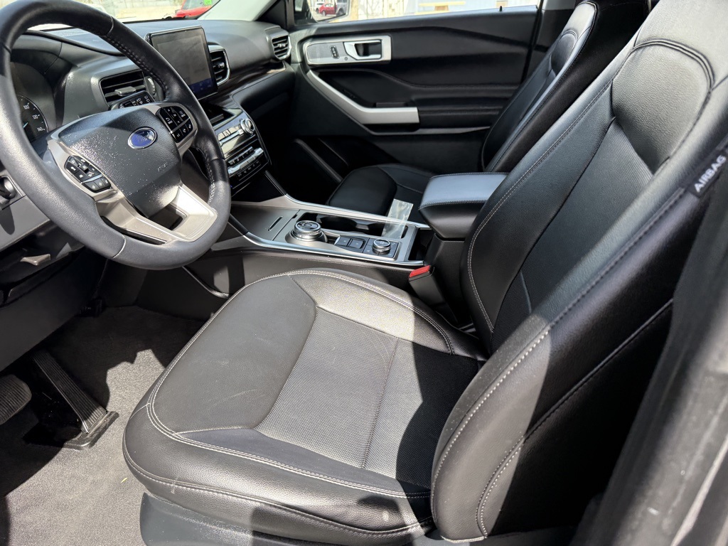 2024 Ford Explorer Limited photo 7