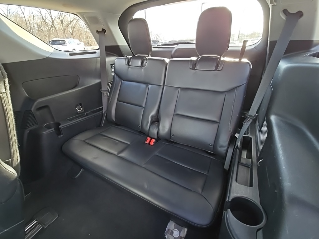 2022 Ford Explorer Limited photo 7