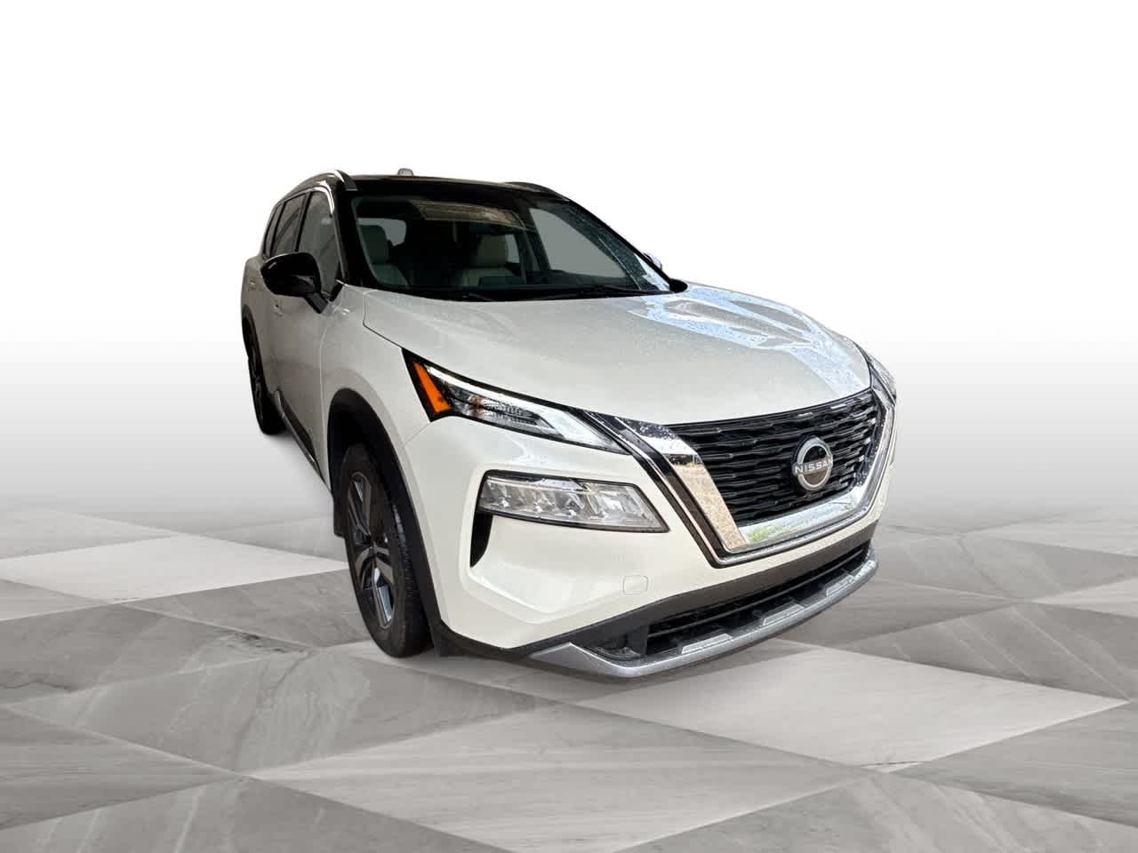 2023 Nissan Rogue SL photo 2