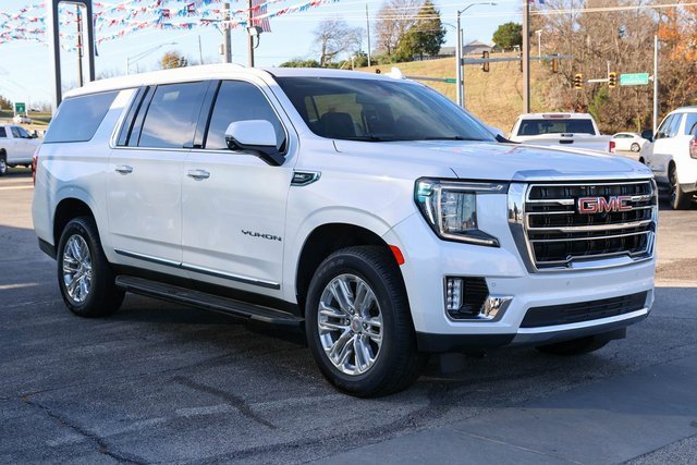 2022 GMC Yukon XL SLT