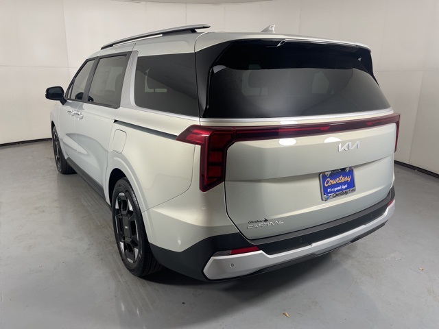 2026 Kia Carnival EX photo 4