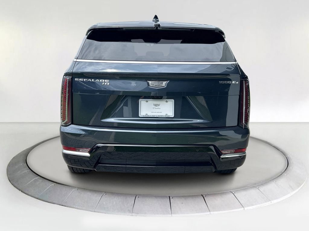 2026 Cadillac Escalade IQ Luxury photo 4
