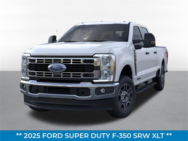 2025 Ford F-350 XLT photo 2