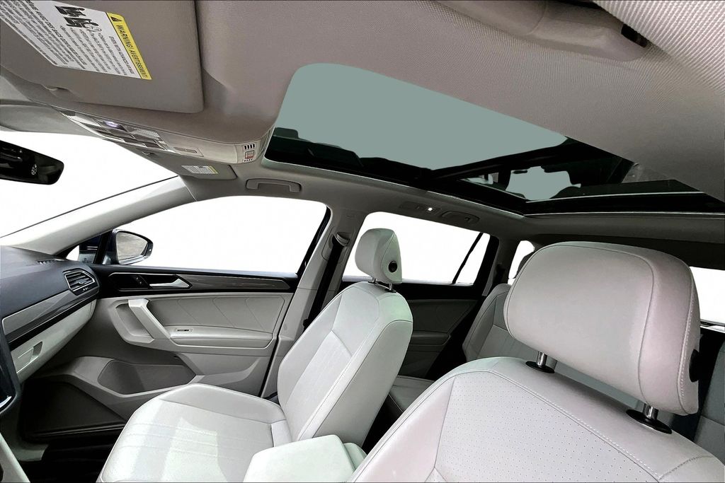 2022 Volkswagen Tiguan SE photo 20