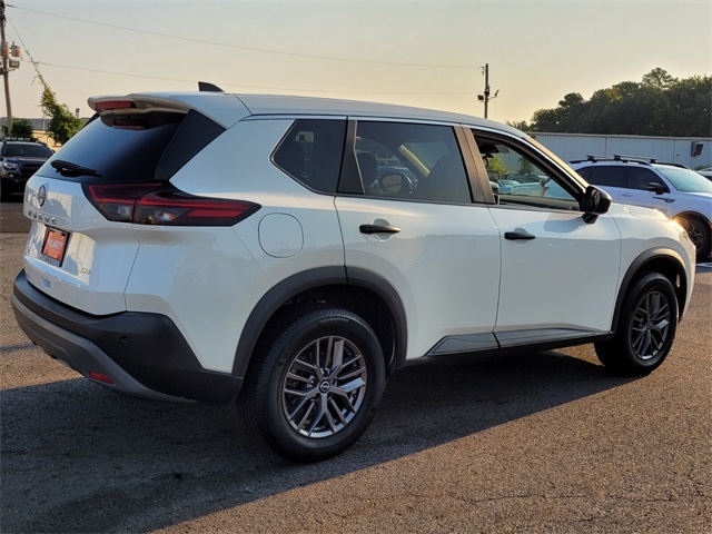 2023 Nissan Rogue S photo 3