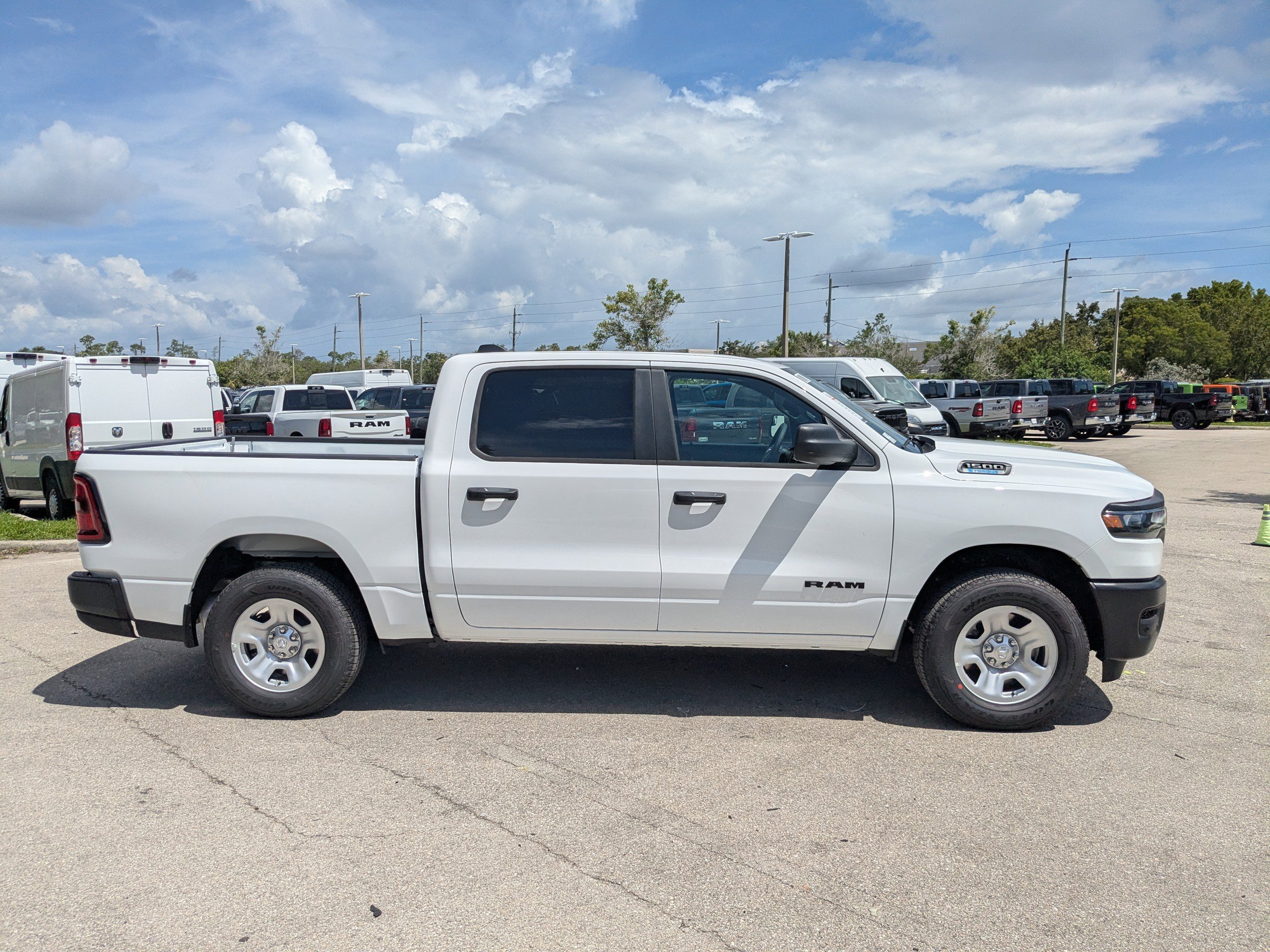2025 Dodge Ram Tradesman photo 3