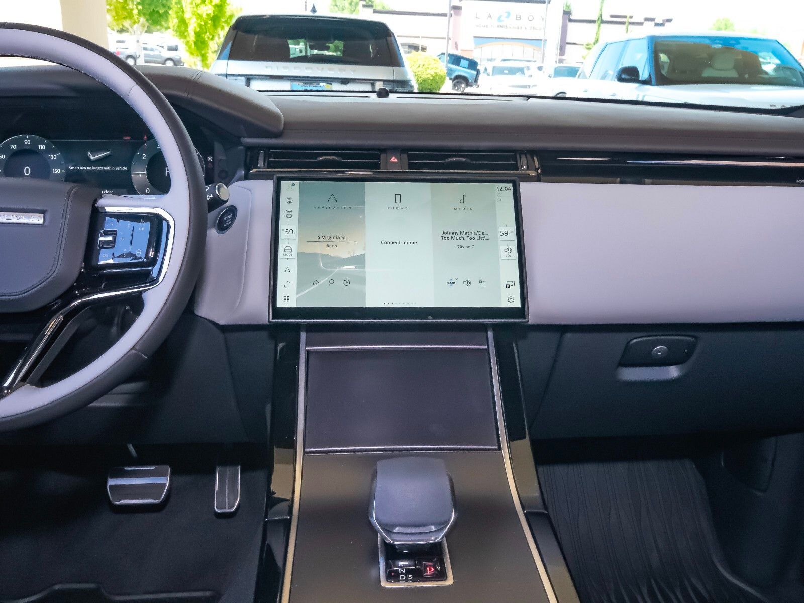 2026 Land Rover Range Rover Velar SE photo 22