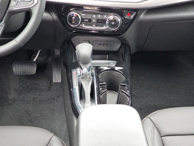 2025 Chevrolet Trax ACTIV photo 11