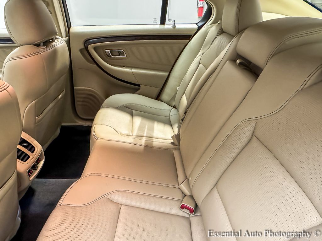 2017 FORD TAURUS - Image 15