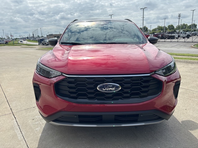 2025 Ford Escape ST-Line photo 4