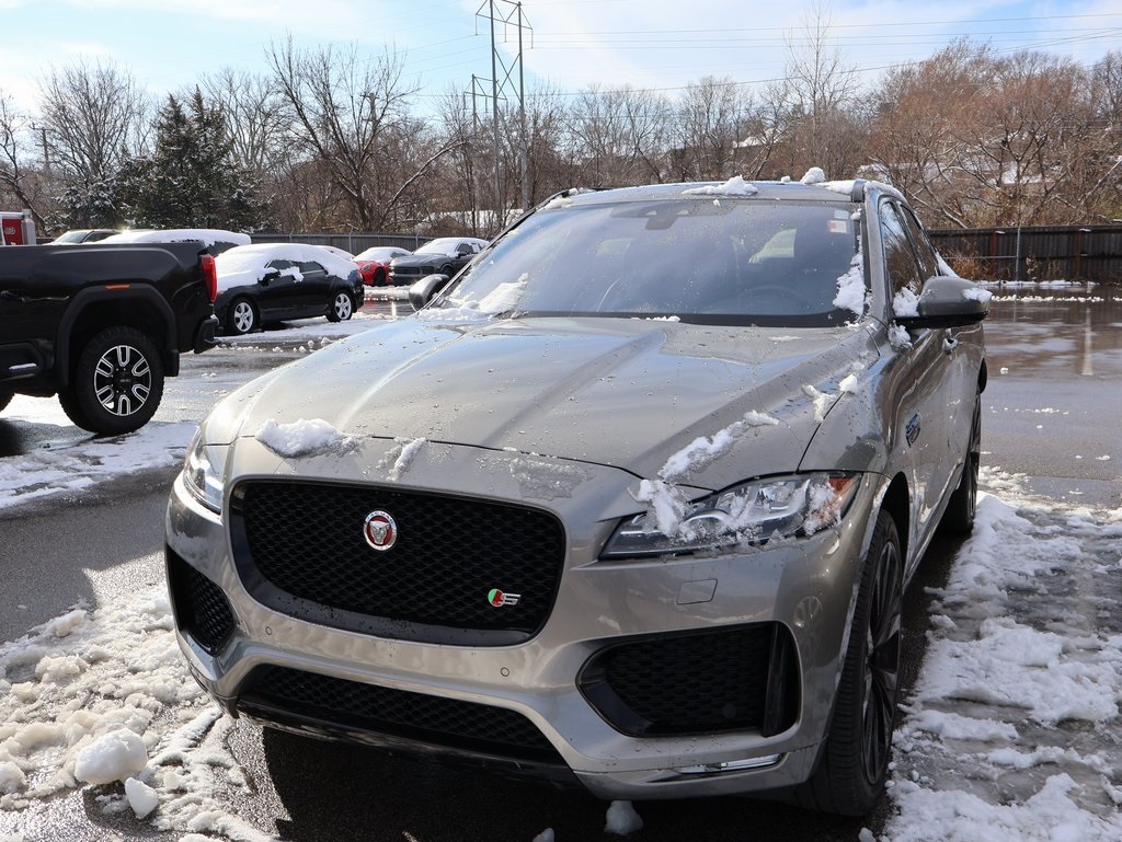 2018 Jaguar F-PACE S's photo