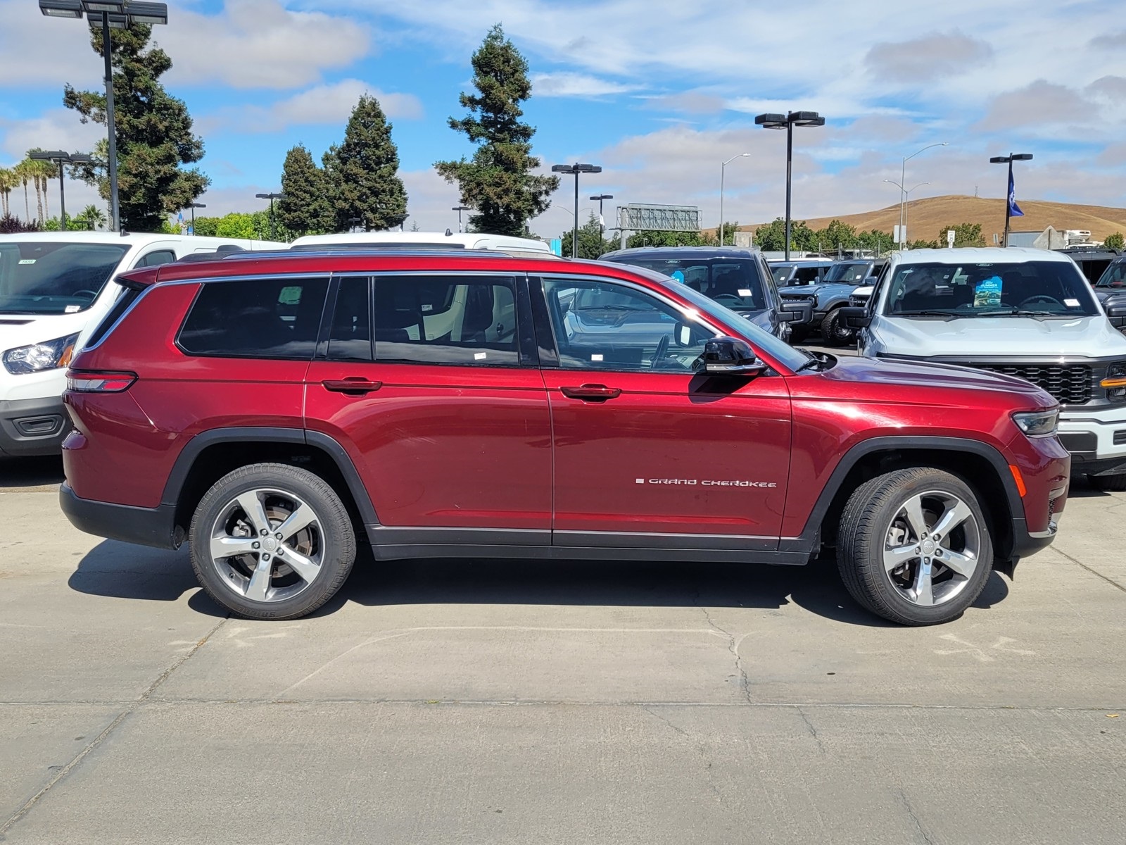 2021 Jeep Grand Cherokee Limited photo 3