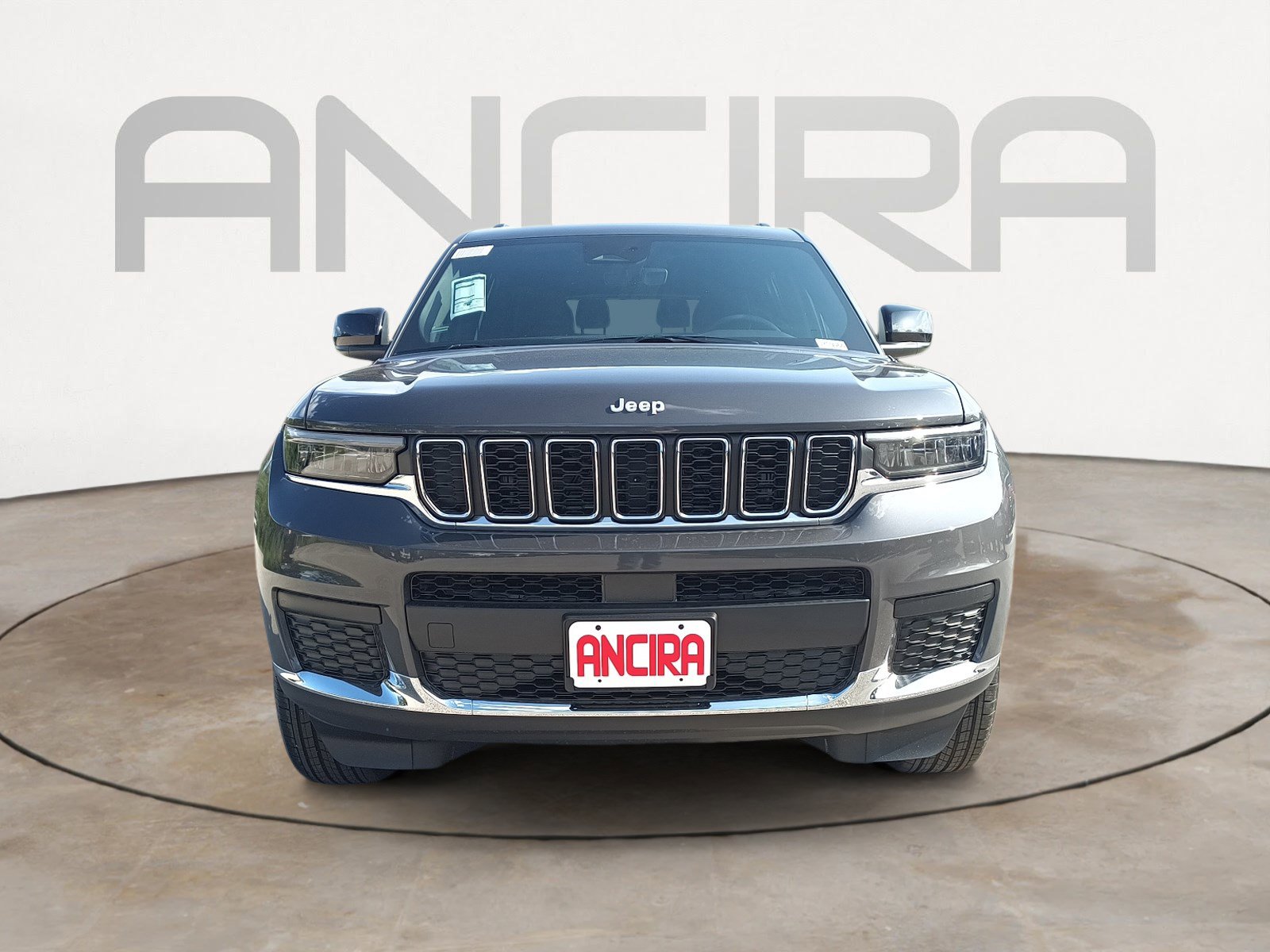 2025 Jeep Grand Cherokee Laredo photo 2