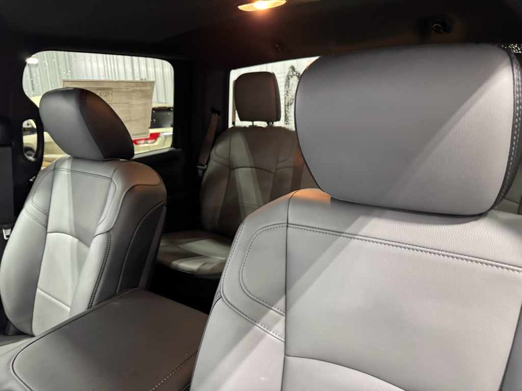 2025 Ram 4500 Tradesman photo 2