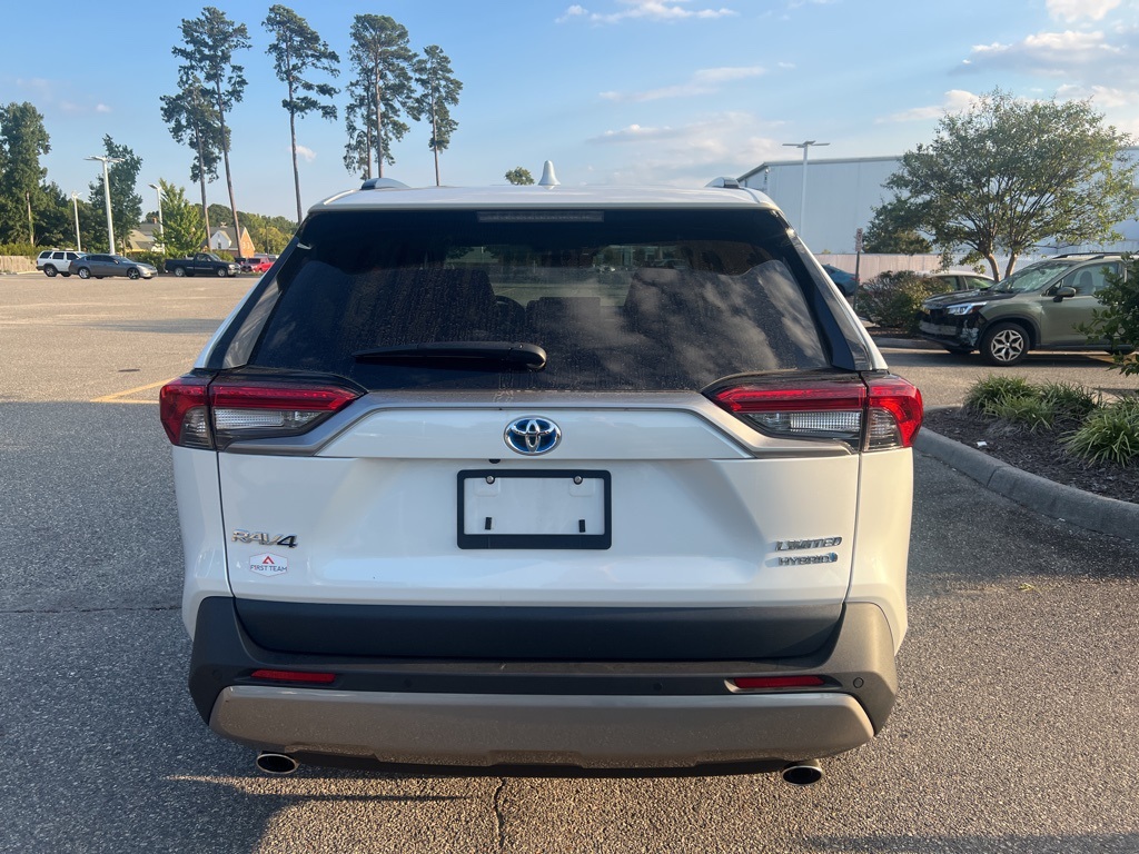 2024 Toyota RAV4 Hybrid Limited photo 8