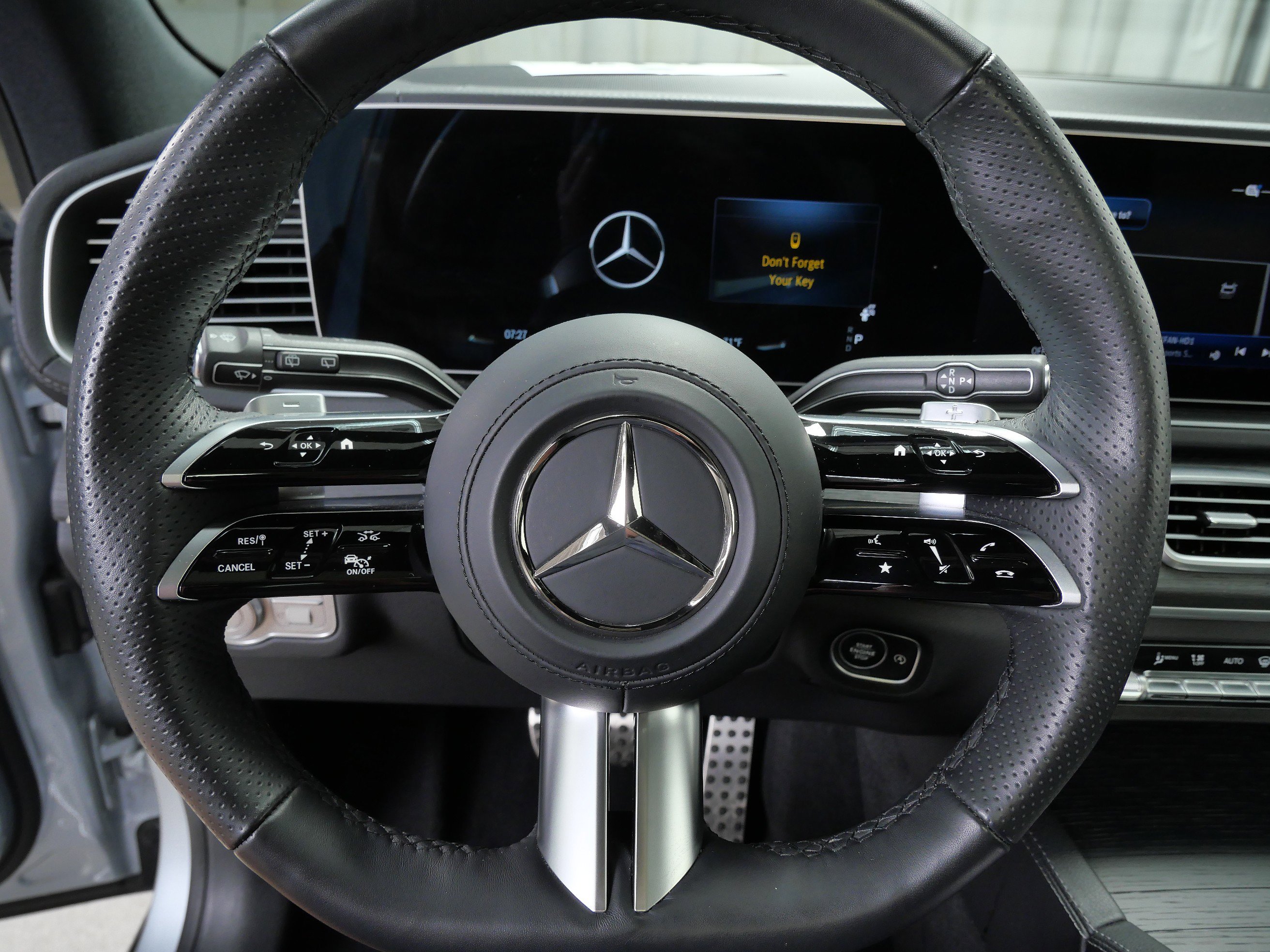 2025 Mercedes Benz GLS 450 4MATIC photo 22