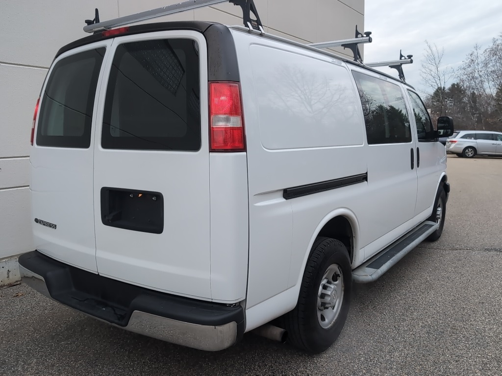 2018 Chevrolet Express 2500 Work Van photo 2