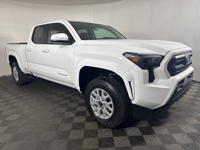 2026 Toyota Tacoma SR5's photo