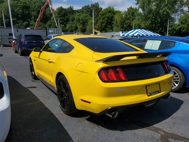 2017 Ford Mustang GT photo 15