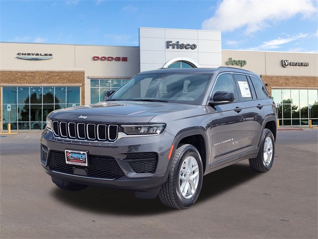 2025 Jeep Grand Cherokee Laredo Altitude photo 6