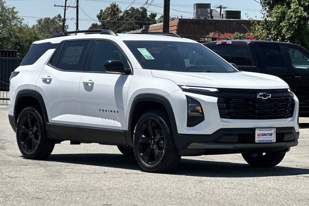 2026 Chevrolet Equinox LT photo 2