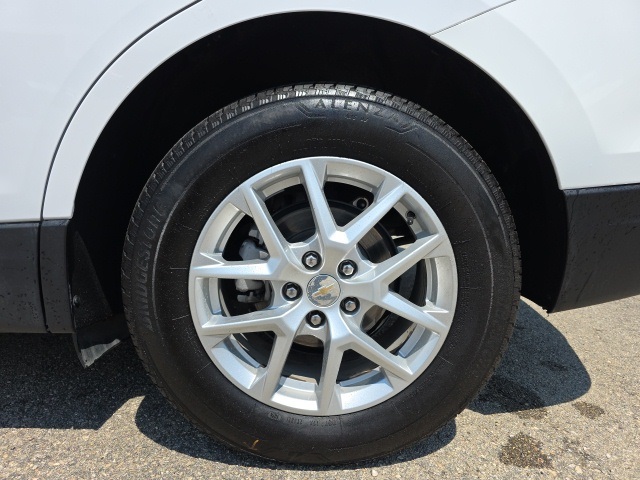 2024 Chevrolet Equinox LT photo 9
