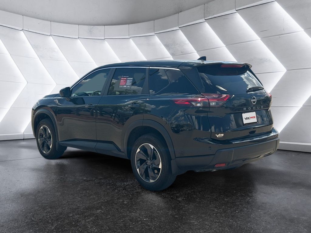 2024 Nissan Rogue SV photo 5