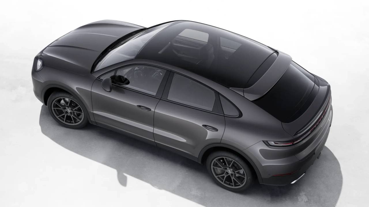 2026 Porsche Cayenne Coupe photo 4