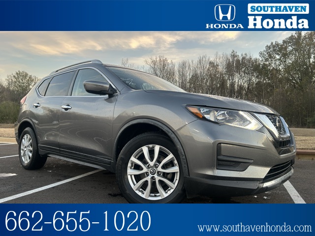 2020 Nissan Rogue SV's photo