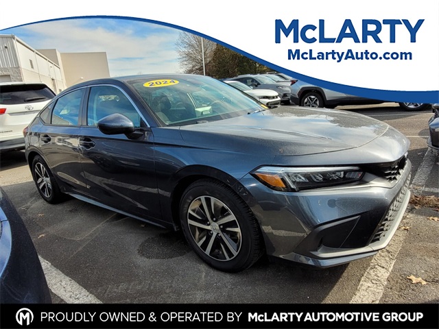 2024 Honda Civic Hatchback LX's photo