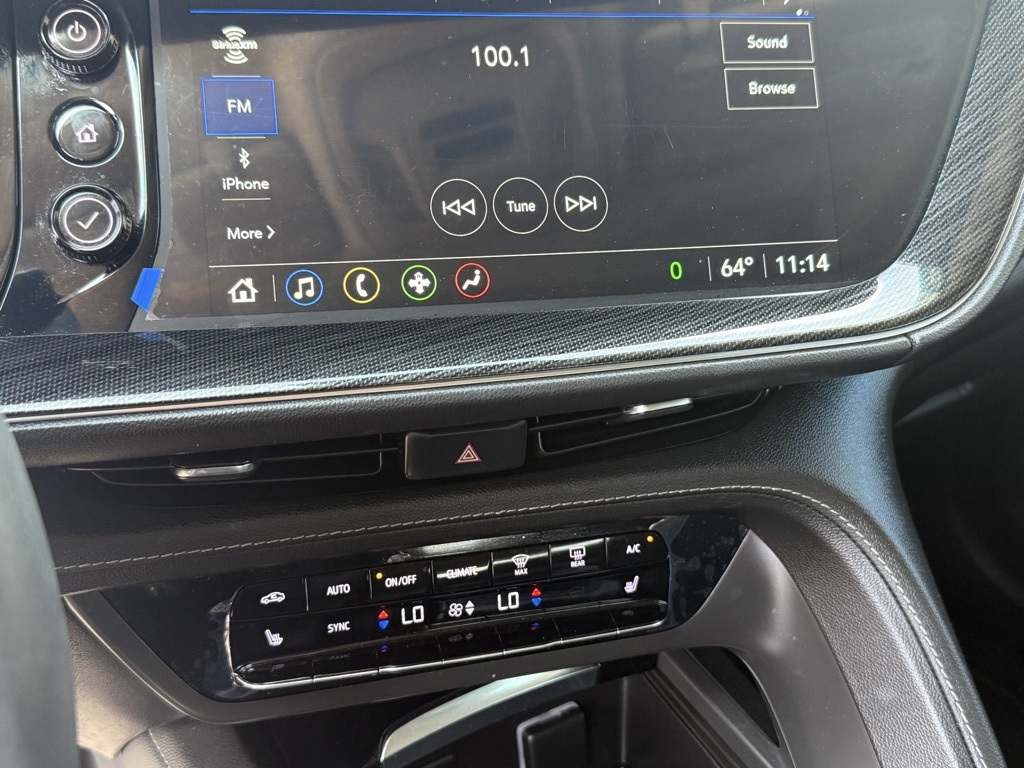 2023 Buick Envision Essence photo 12