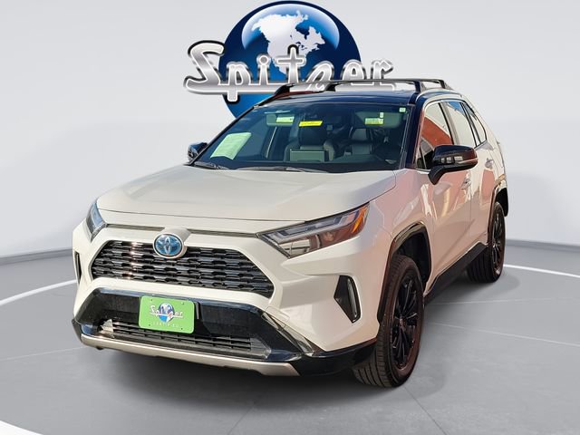 2022 Toyota RAV4 XSE's photo
