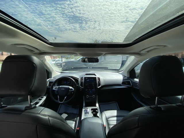 2022 Ford Edge SEL photo 14